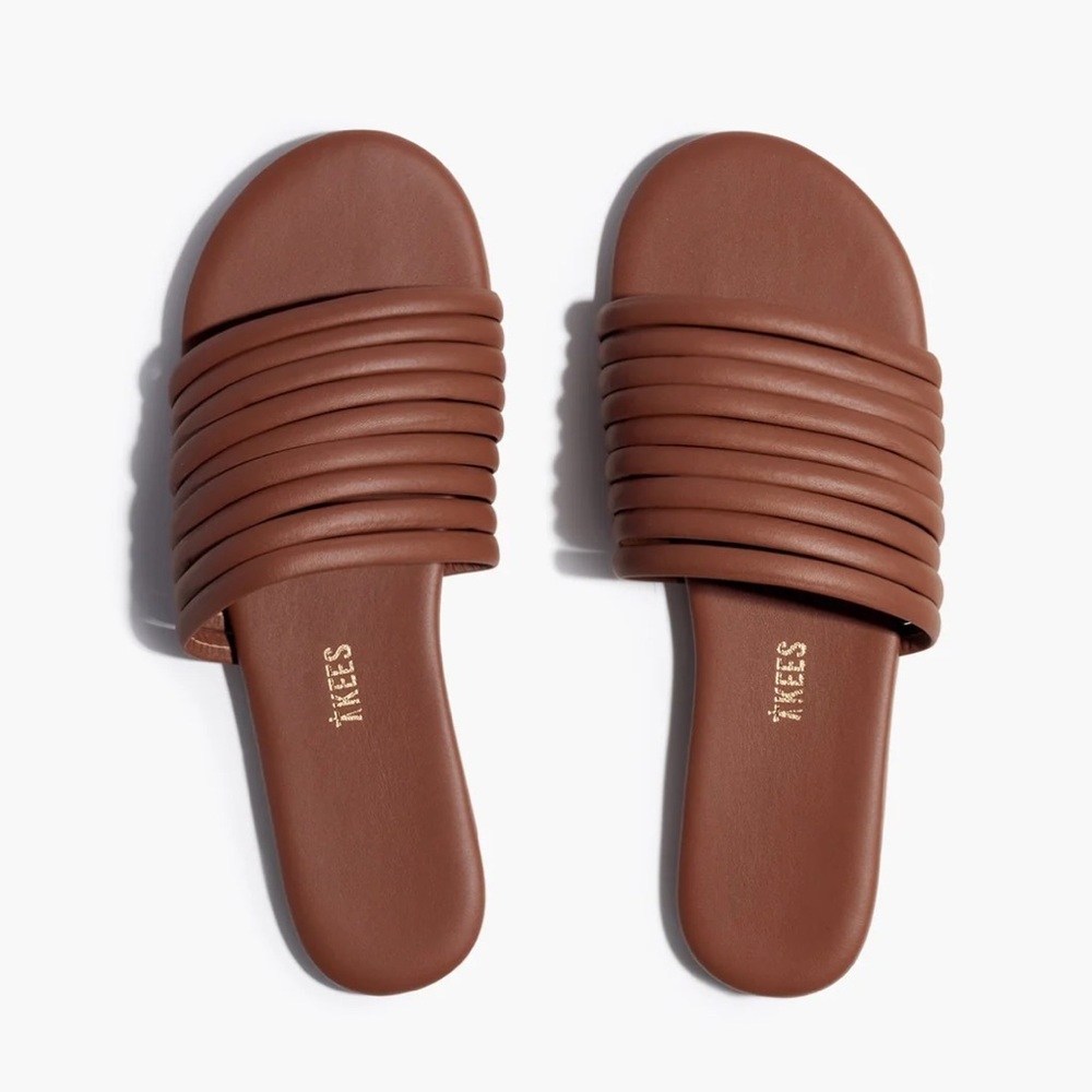 Tkees Caro Slides in Heatwave